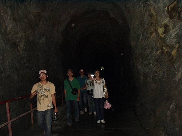 016_黑到不行的隧道