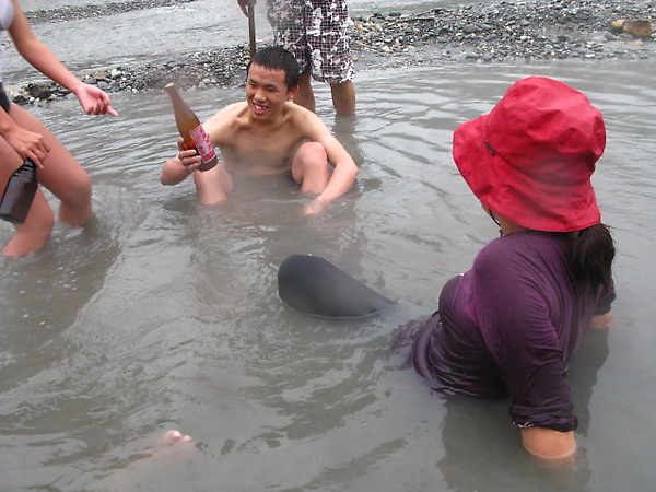 莫名其妙撿到酒瓶