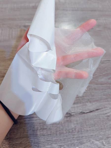 【開箱】肌水堂微醺系-香檳閃亮緊緻面膜,江湖救急提亮救星 【開箱】肌水堂微醺系-香檳閃亮緊緻面膜,江湖救急提亮救星