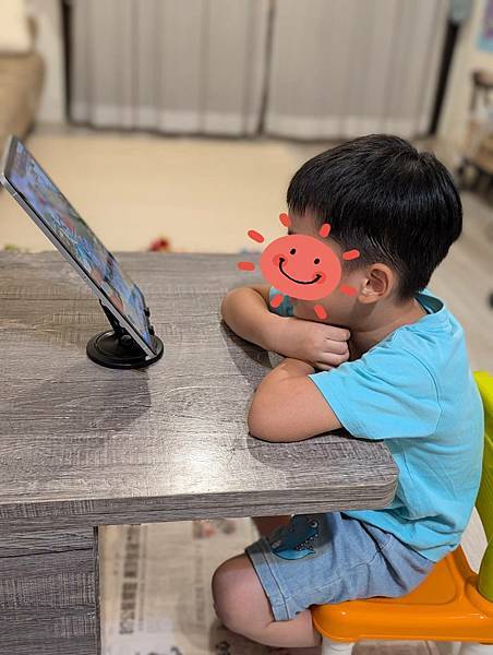 【開箱】好物分享-療癒貓掌手機架 【開箱】好物分享-療癒貓掌手機架