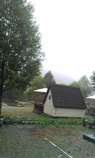 露營區的小木屋1.jpg
