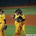 大帥 你在對勝偉幹麻!!!!!