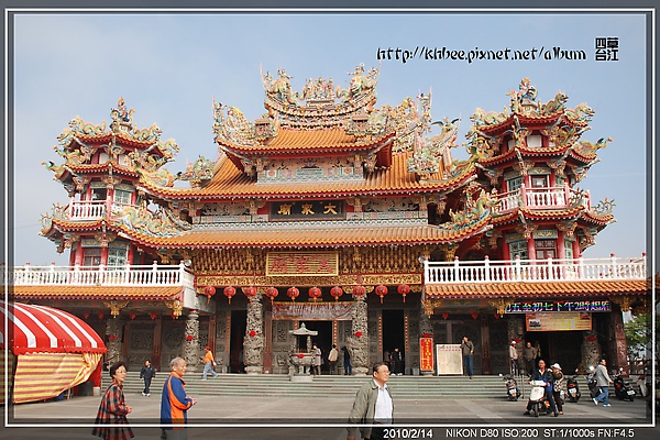 初一照往例都是要出門玩耍的