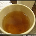 既然是茶點 一定要先來杯茶 我們喝的是三和茶