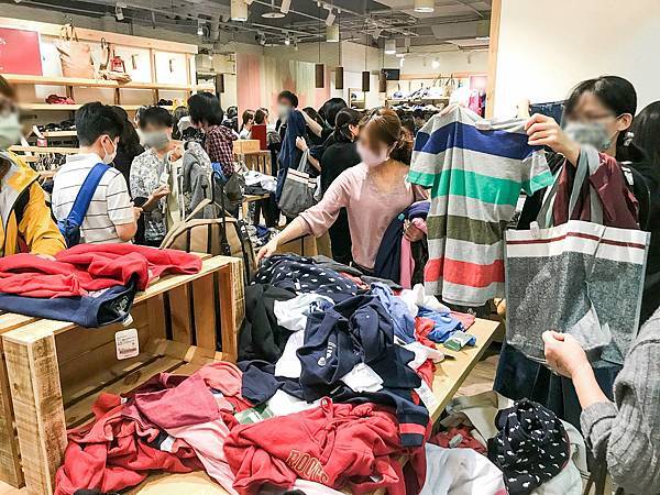 Roots往年人潮圖