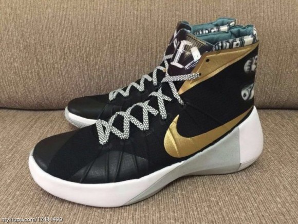 Another-Look-at-The-Nike-Hyperdunk-2015-1-e1430115568999.jpg