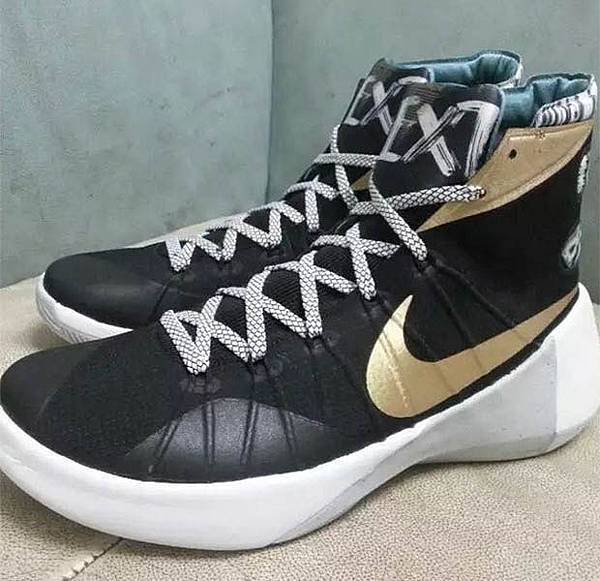 nike-hyperdunk-2015-la-city-pack-2.jpg