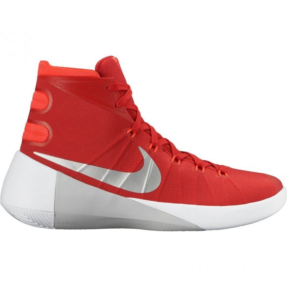 Team-Colorways-Make-the-Nike-Hyperdunk-2015-Look-Good-10-e1430155194157.jpg