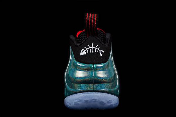 nike-air-foamposite-one-prm-gone-fishing-4.jpg