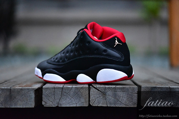 jordan 13 black red gold