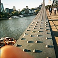 r001-017.jpg