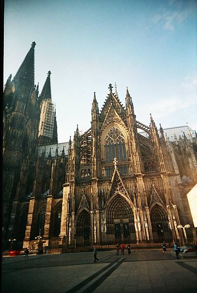 r001-019.jpg