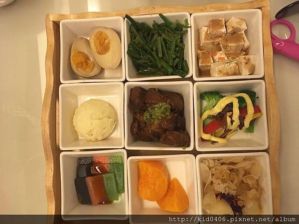 【Kay食記】創意料理 - 席拉米主題式餐廳 - 吃在台中 