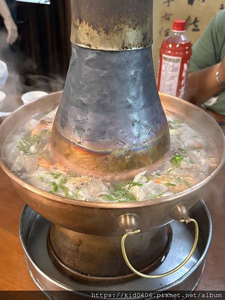 【Kay食記】涮羊肉、羊肉鍋、東北酸白菜白肉鍋 - 京華餐廳