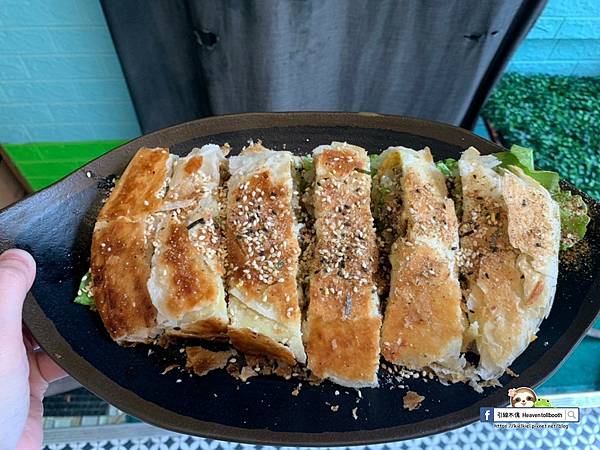 [食記] 台北中山│晴光市場內夜店風，巨無霸嗆辣