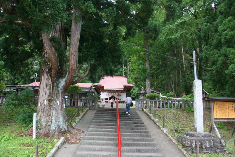 田澤湖御座の石-4