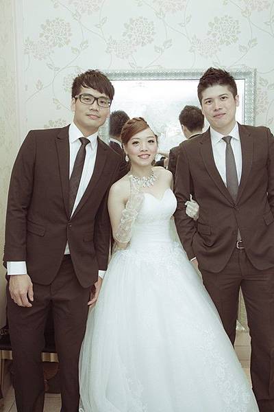 我的超帥招待兩枚XD