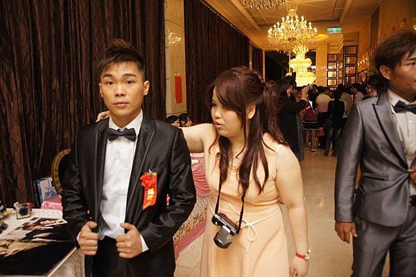 新郎弟弟跟妹妹~