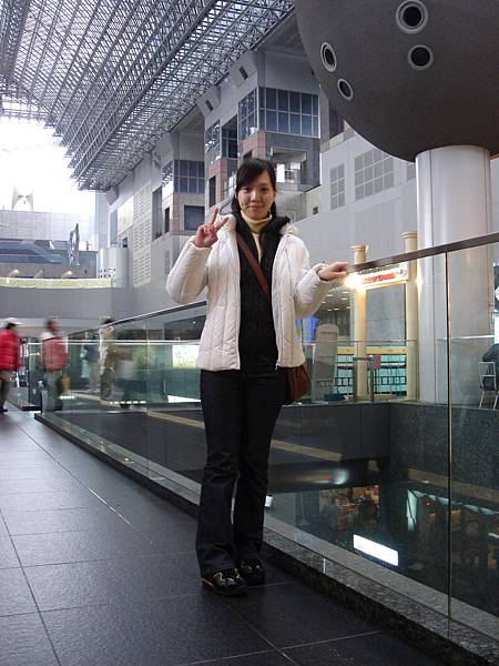 WYL in Kyoto Station 01