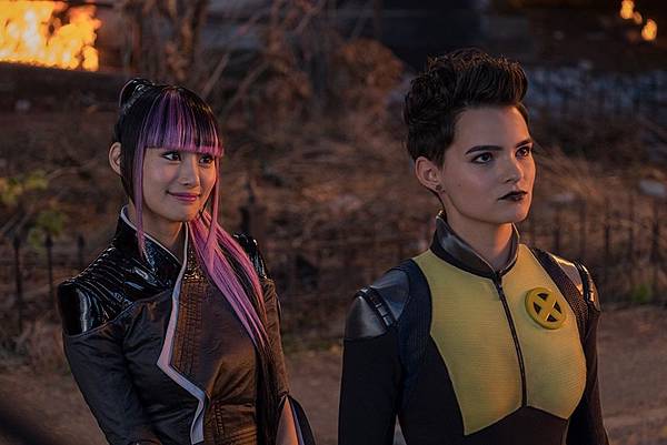 deadpool_2_negasonic_teenage_yukio_lesbians_lgbtq