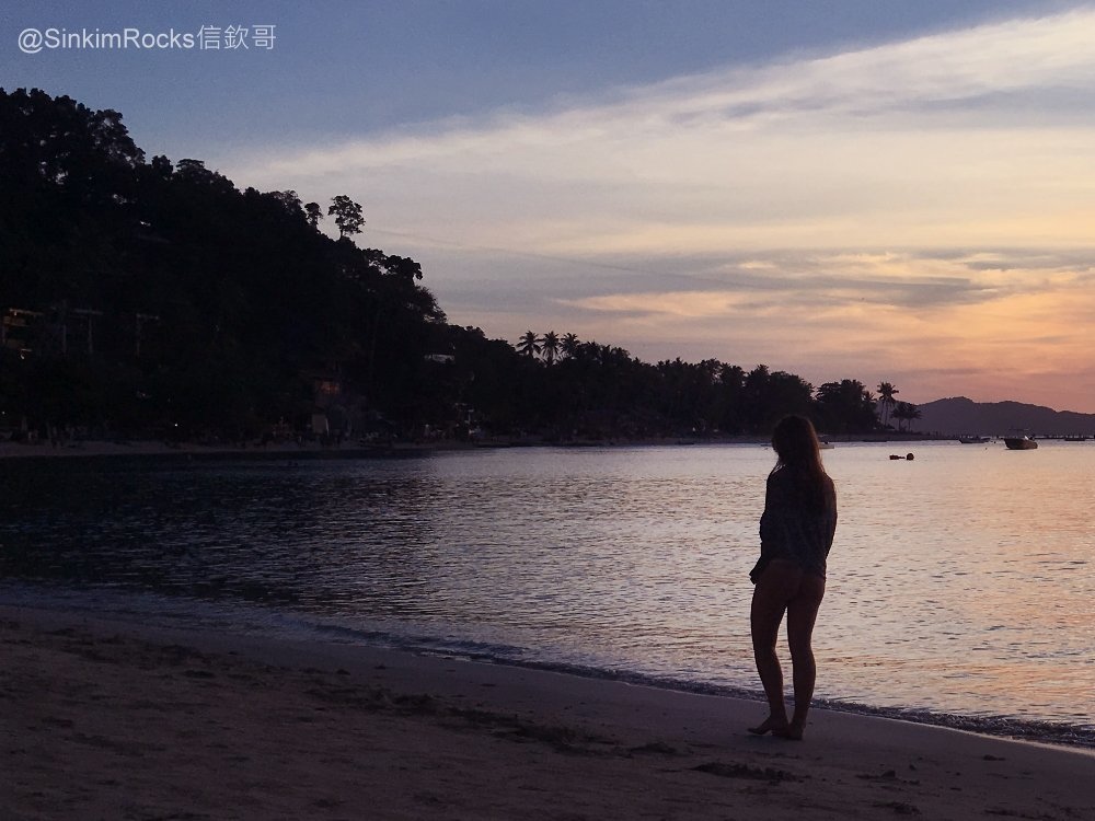 el nido beach 11.jpg