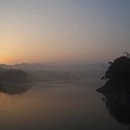 037內甕風中霧景.jpg