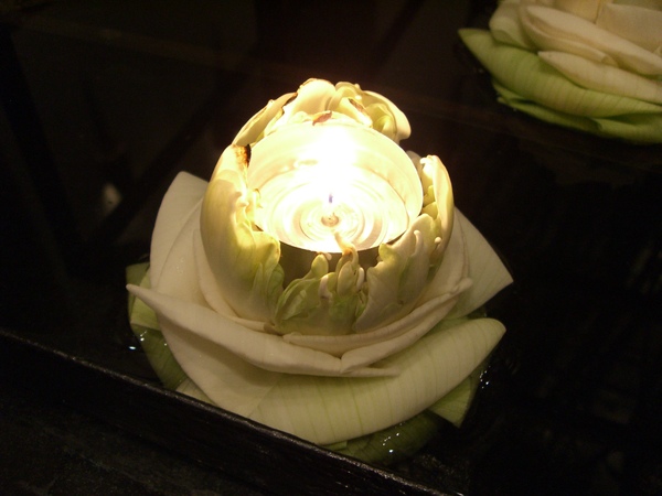 飯店內浪漫的花燭