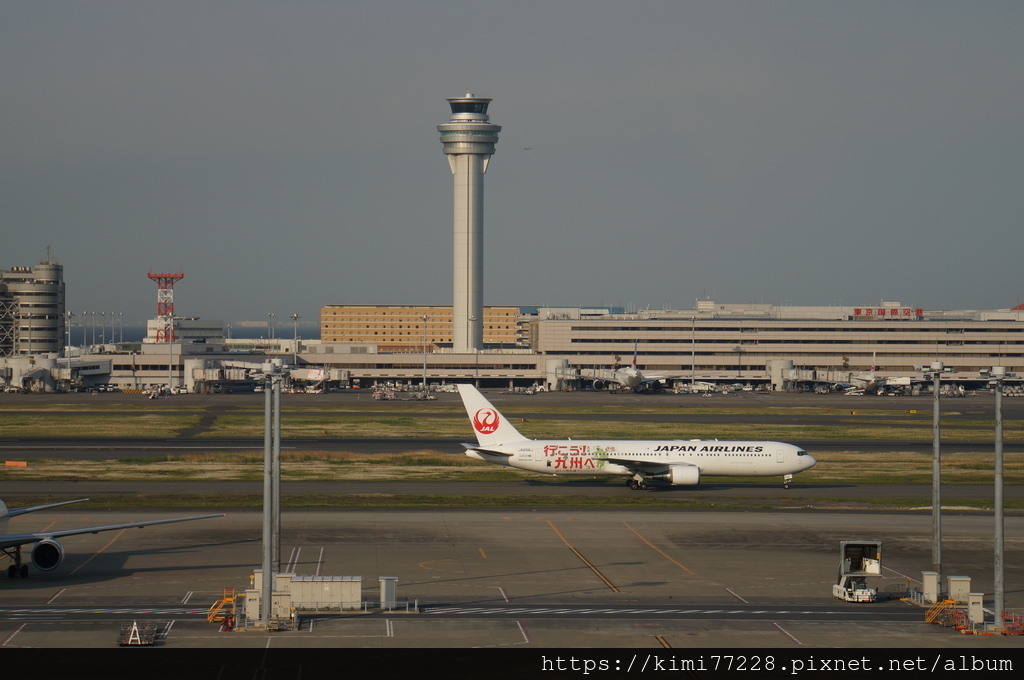 【羽田HND】拍飛機@羽田機場第三航廈觀景台。與空中巴士A3
