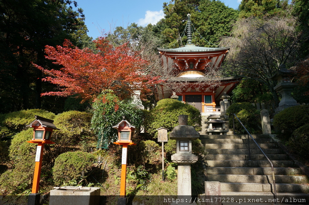 【京都楓葉景點】遠離塵囂的「鞍馬寺」。九十九折參道的挑戰