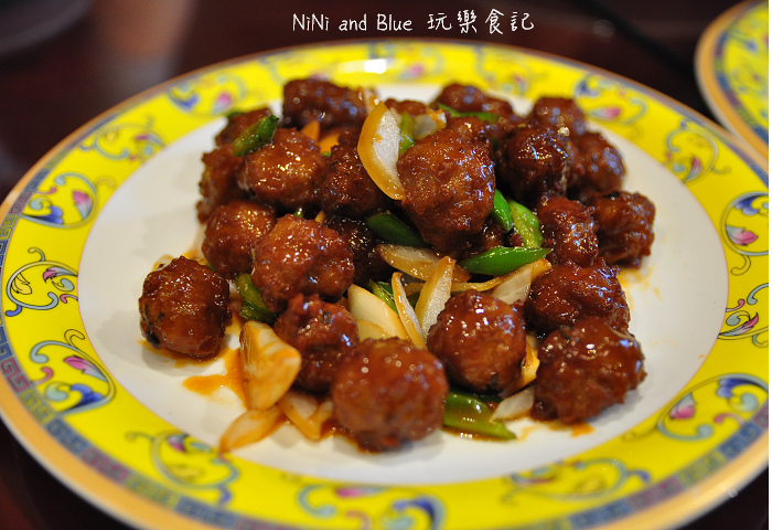 1407154369-396041747 1407154369-396041747