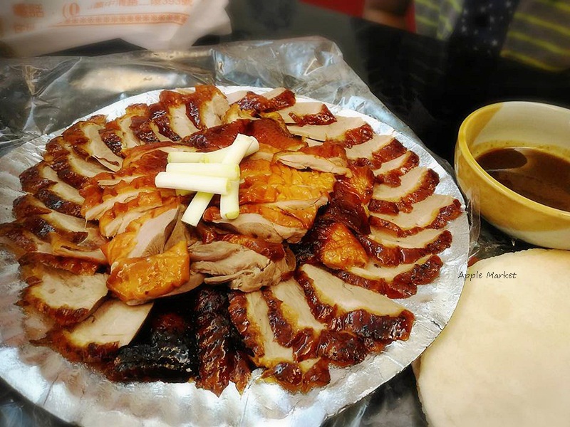 富貴春北平烤鴨@水湳市場旁一鴨三吃烤鴨名店 網路好評報紙有採訪 香氣十足皮酥肉鮮值得一嚐