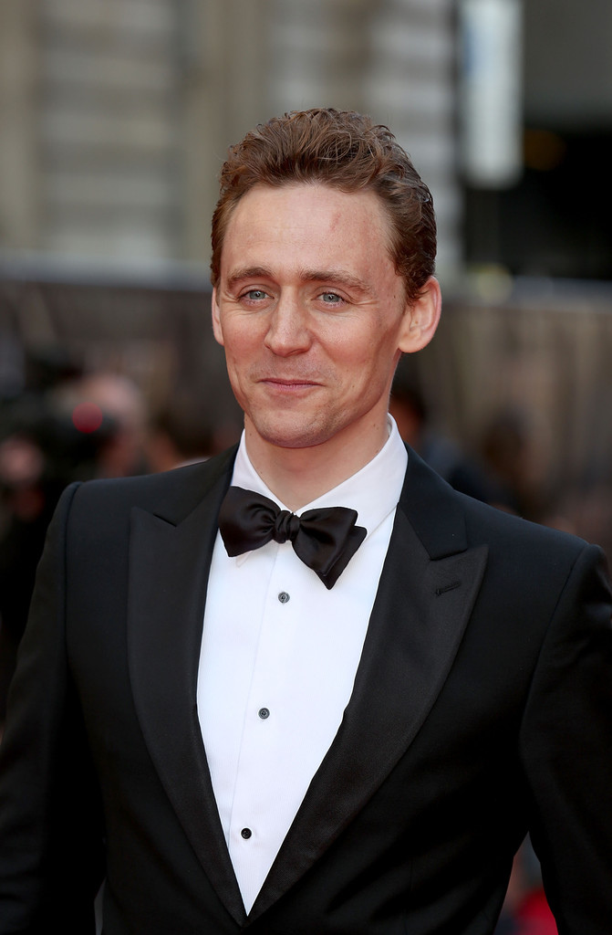 Tom+Hiddleston+Laurence+Olivier+Awards+Red+CbO7Dg8pBtWx