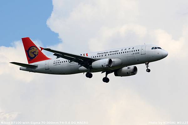 B-22316_GE681_2.JPG B-22316_GE681_2.JPG