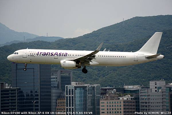 B-22610_3.JPG B-22610_3.JPG