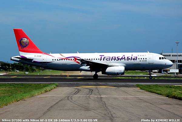 B-22318_4.JPG B-22318_4.JPG