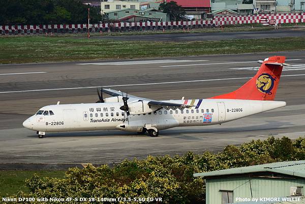 B-22806_3.JPG B-22806_3.JPG