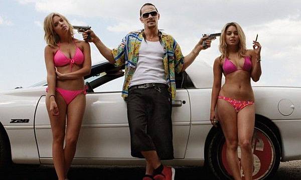 Spring-Breakers-e1341029184262