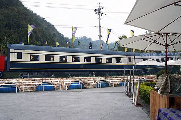 埔里元首館KING GARDEN - 大黑松小倆口