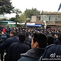 2月11日,廣州上千押鈔員因薪酬和公司槍支管理問題罷工,導致多家銀行無錢可取。(網絡圖片)