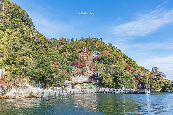 日本關西 滋賀縣 竹生島 琵琶湖八景之 深綠 貓臉旅行誌 痞客邦 日本關西 滋賀縣 竹生島 琵琶湖八景之 深綠 貓臉旅行誌 痞客邦
