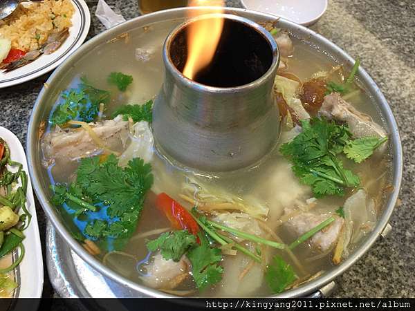 曼谷 食 曼谷30年的老字號魚頭火鍋 Huapla Chongnonsea 魚頭爐火鍋 波爸的世界跑趴紀實 痞客邦 曼谷 食 曼谷30年的老字號魚頭火鍋 Huapla Chongnonsea 魚頭爐火鍋 波爸的世界跑趴紀實 痞客邦