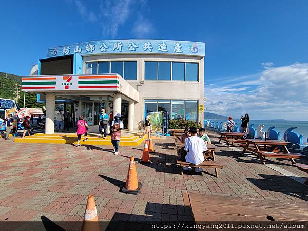 屏東 食 屏東枋山鄉最美便利商店 屏東海岸最美7 11 屏東南迴公路前最美休息點 7 Eleven 海豚灣門市 波爸的世界跑趴紀實