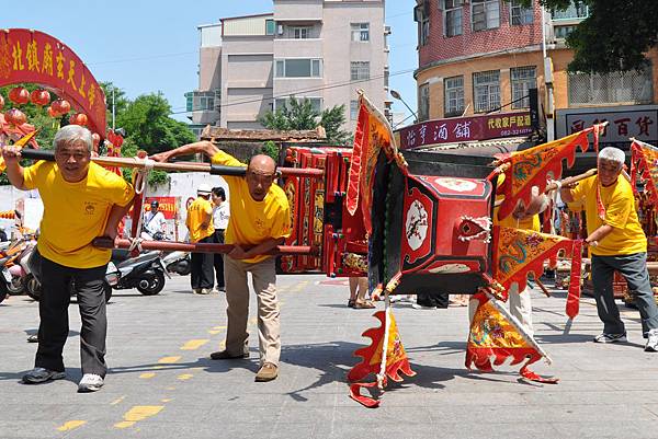 扛輦秀神功