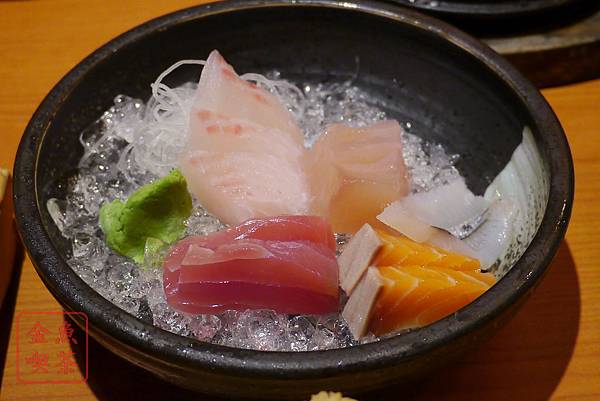 soto 日本家庭料理 一人份綜合生魚片