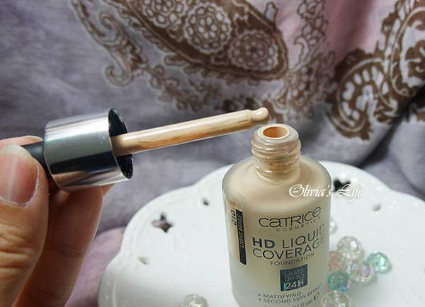 美妝 Catrice卡翠絲瓷肌柔焦粉底液010 實拍 Olivia S Life 生命中的美好 痞客邦