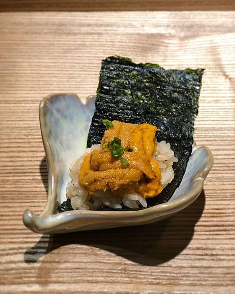 122518_190109_0004.jpg 馬糞海膽