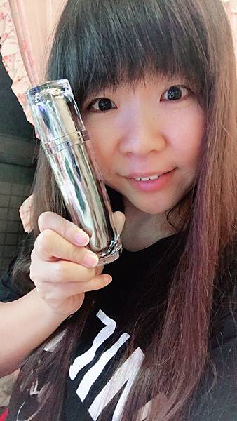 女人知己試用大隊,HANROON韓潤隱型八爪緊緻精華 強勢升級版30ml,韓潤隱型八爪緊緻精華升級版,V型精華,緊緻輪廓,小臉精華,立即有感
