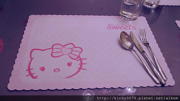 hello kitty餐廳 (2)-補.jpg