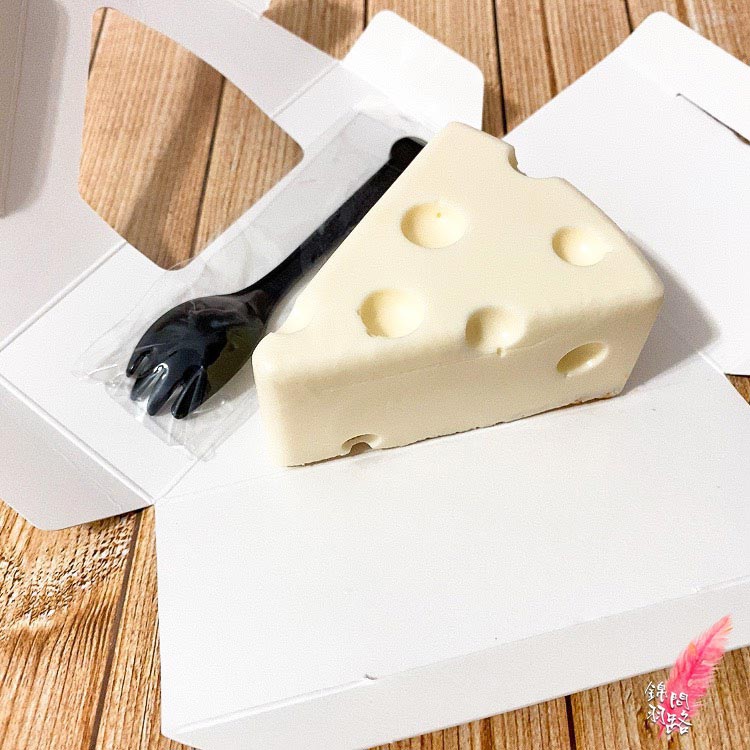 全聯-卡通造型-一塊乳酪蛋糕.jpg 全聯一塊乳酪蛋糕 卡通造型.jpg