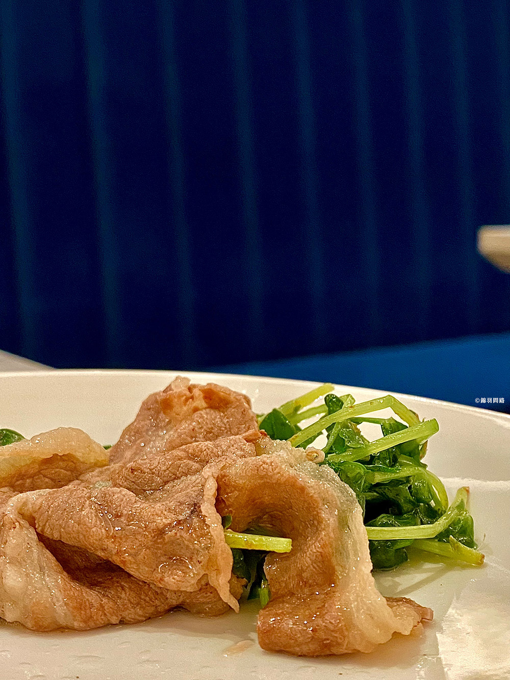 新莊美食「濤濤海鮮蒸氣鍋」選用在地海鮮專人桌邊服務，新鮮食材原汁原味呈現食物風味